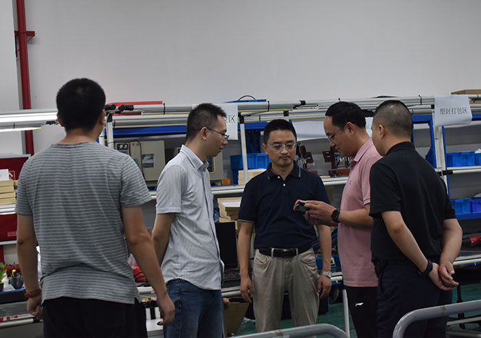 成都亿成李总参观