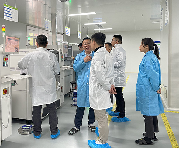 珠海冠宇领导莅临千页科技参观考察 珠海冠宇领导莅临千页科技参观考察